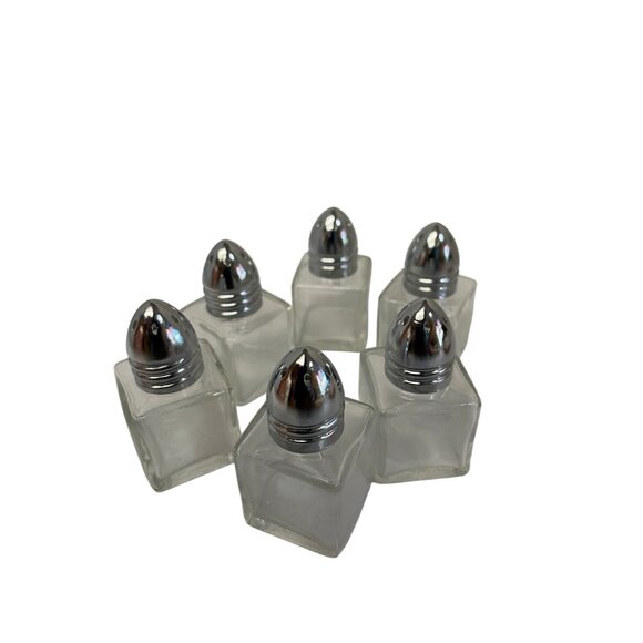 Set Of 6 Vintage Glass Salt‎ & Pepper Shakers With Chrome Dome Lids - Picture 2 of 4